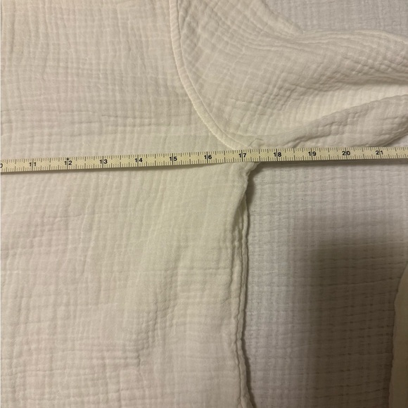 [LILLY PULITZER] Geanie Button Down in ‘Resort White’ - Picture 8 of 9